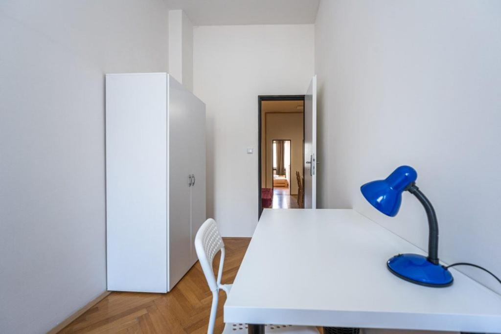 Apartments Stepanska 36 Prague Ngoại thất bức ảnh